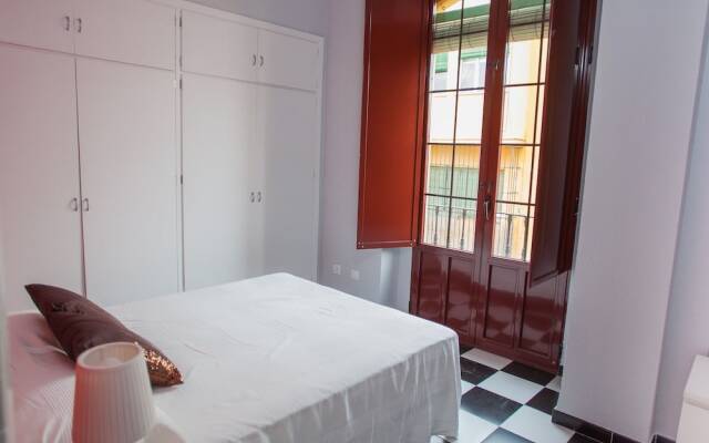 Reservaloen Puerta Maestranza