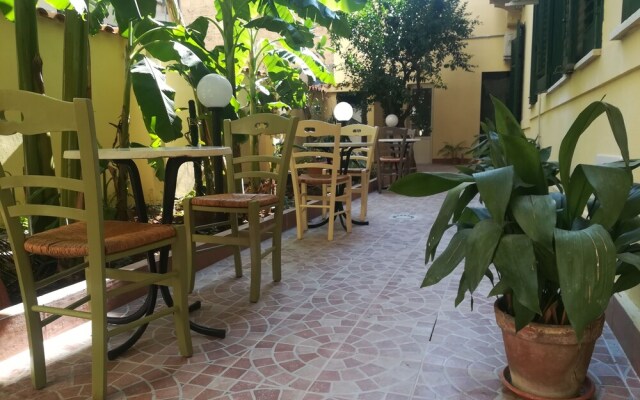 Le Rose del Viale B&B