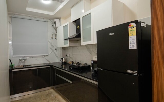 Lime Tree 2 Bhk Apartment Golf Course