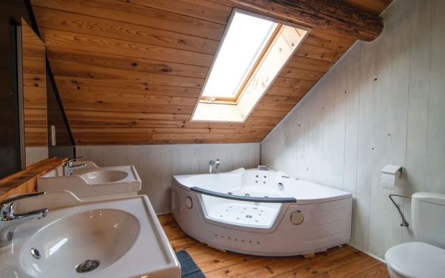 Wonderful Holiday Home in Gouvy with Hot Tub