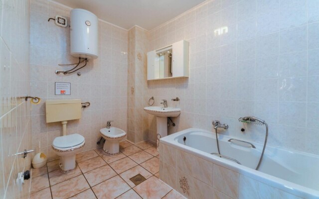 Nice Home in Bosana With Wifi and 2 Bedrooms