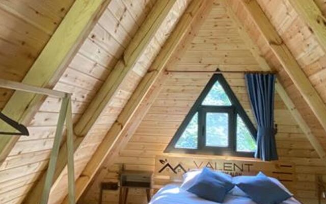 Valent Suit Bungalov