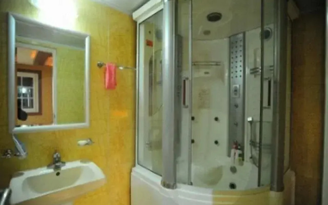 Goodstay Chairman Motel