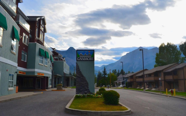 Sunset Resorts Canmore and Spa