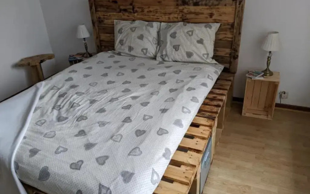 Rustic room 15 mins from Brussels