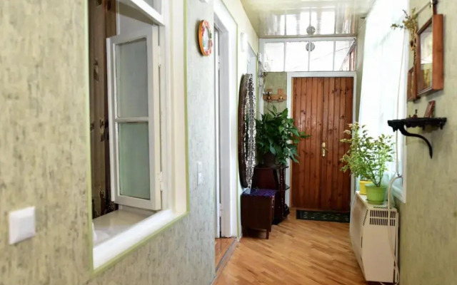 Liana Apartment on Chavchavadze