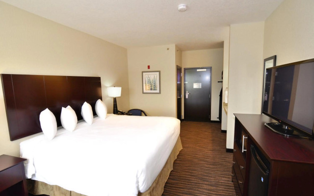 Cobblestone Inn & Suites - Holstein