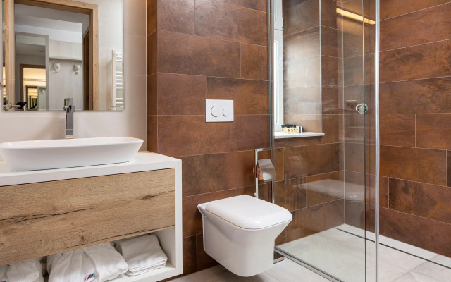 Kanopian Penthouse Hotel