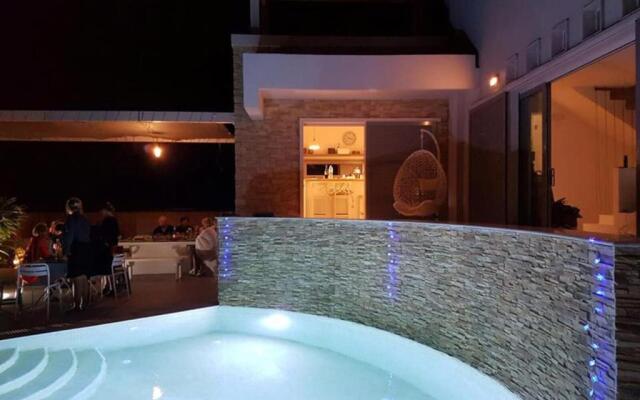 KALITHEA-HILLS VILLA with pool for 8 up to 12 IN RHODES TOWN