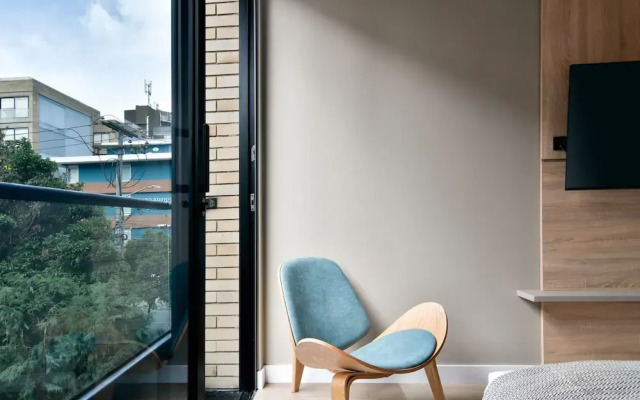 w Majestic 1BR w/ Superb Balcony in Unicentro