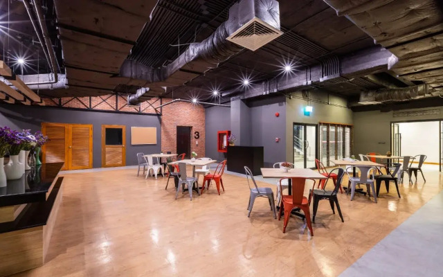 Sleep Z Hostel by Icon Park