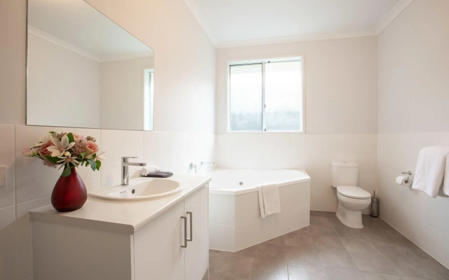 Discovery Resorts - McCracken Country Club