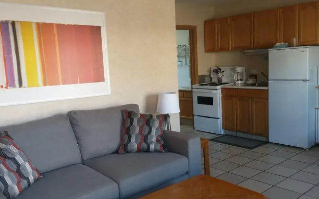 Shoreline Resort