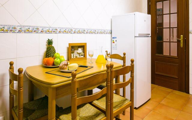 A03 - Central 1 Bed Apartment