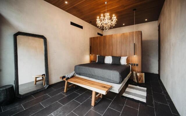 Kings Mansion for 26 guests!