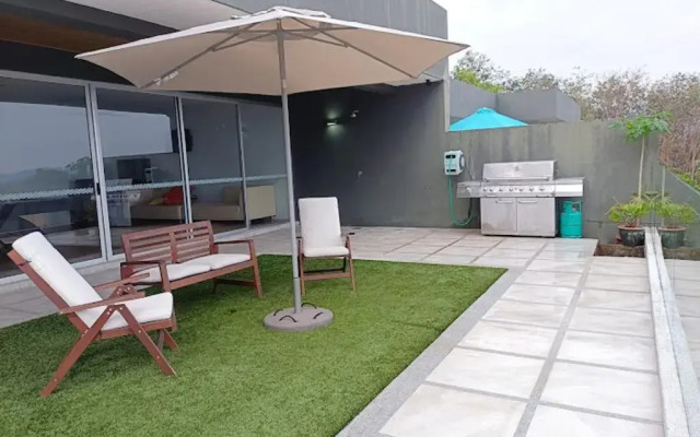 Aroha Seaview Villa Private pool