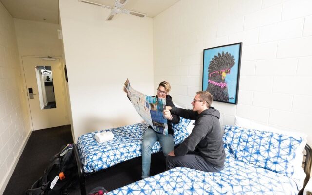 Melbourne Metro YHA