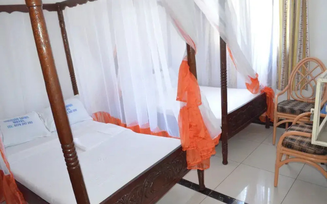 Whitesun Safari Hotel