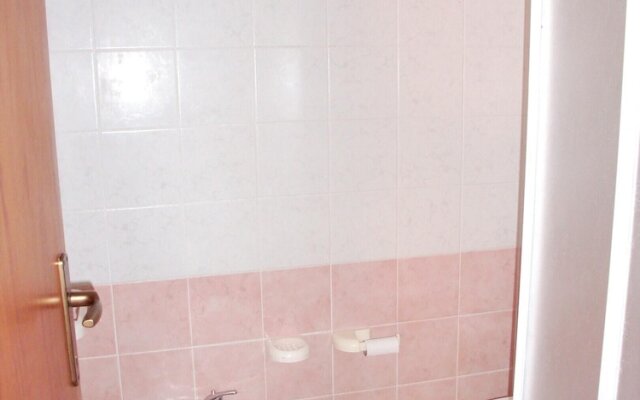 Studio In Pula With Wonderful Mountain View And Enclosed Garden