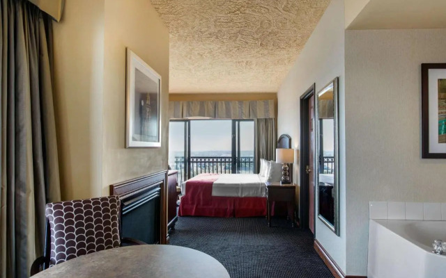 Shoreline Inn & Conference Center, Ascend Collection