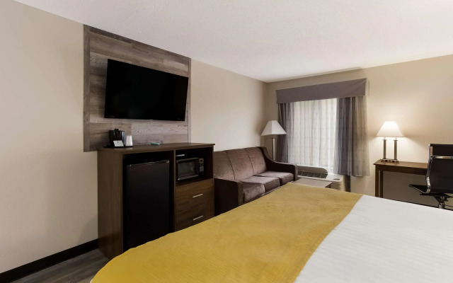 Best Western Crossroads Inn