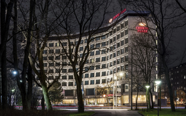 hotelImage