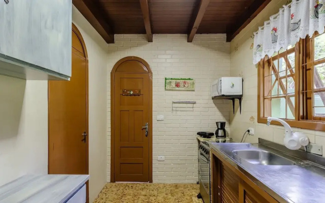 House With Barbecue in Gramado Rje0980