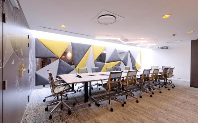Holiday Inn Reims Centre by IHG (Chambres Rénovées)