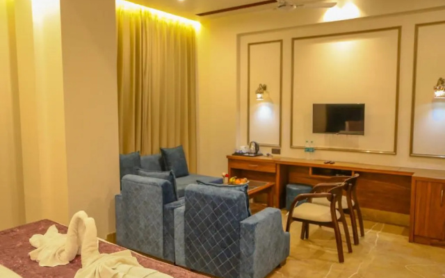 Four Leaf Hotel