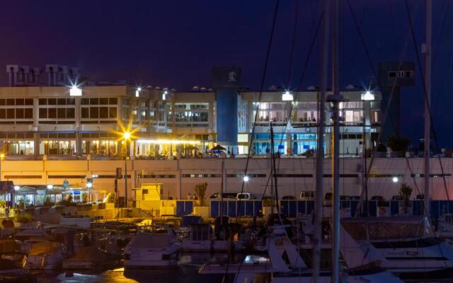 Radazul Marina Seafront 12