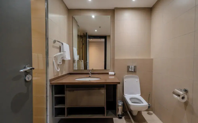 Trademark Suites at Enaki Town