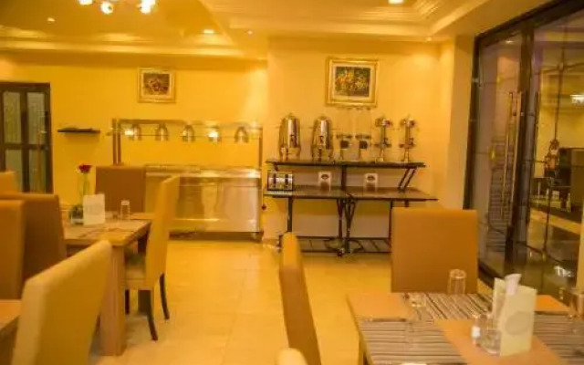 Consort Luxury Suites