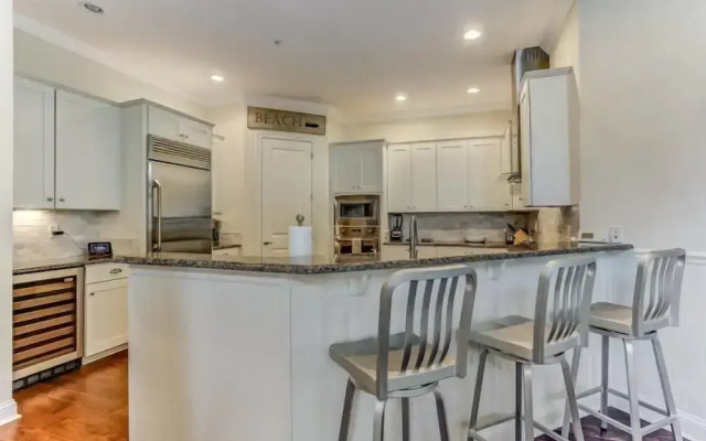 2106 Summerwoods