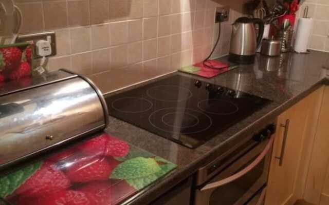 Upper Lake Chalet , Dog and Pet Friendly