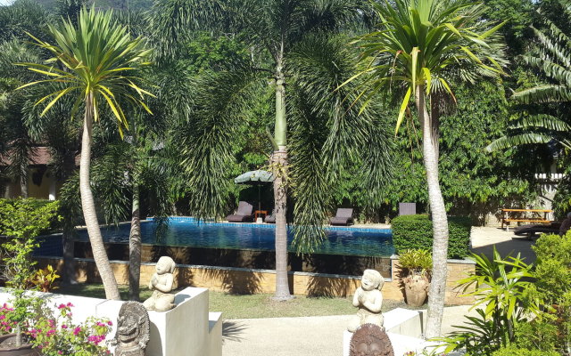 Paddy's Palms Resort