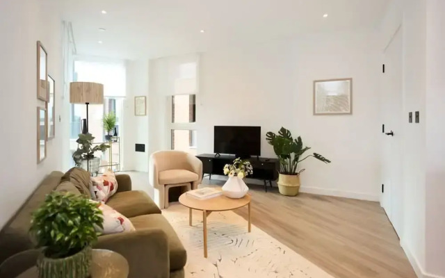 The Tottenham Place - Stylish 1bdr Flat With Balcony