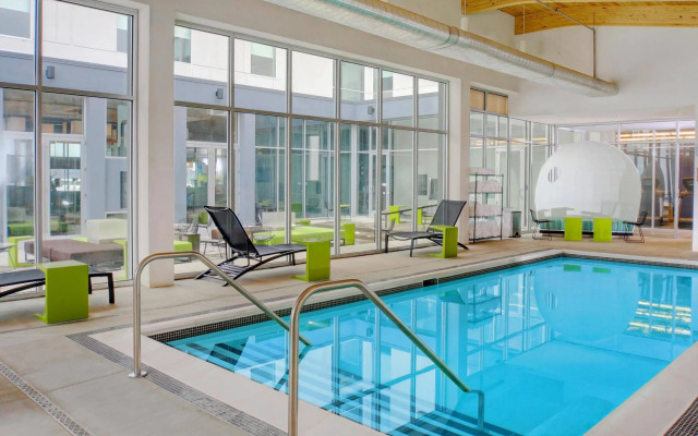 Aloft Bolingbrook