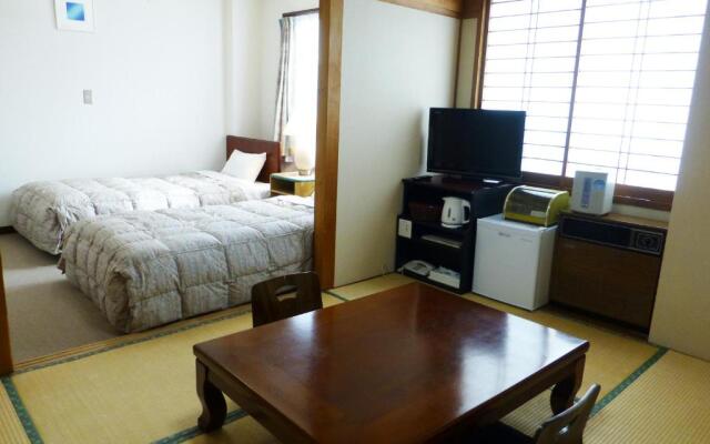 Kawaguchiko Lakeside Hotel