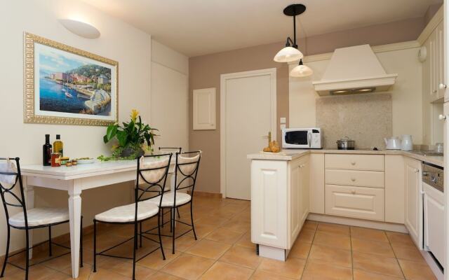 Charming Apartment With Dishwasher, View at the Golf Course