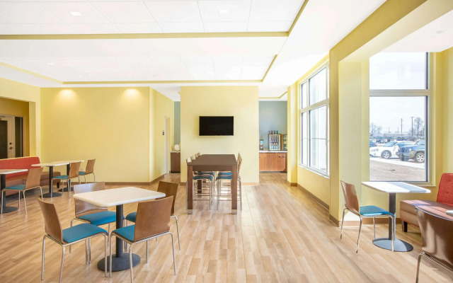 Days Inn & Suites by Wyndham Kearney