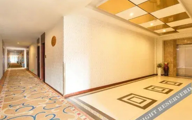Towo Holiday Hotel Jingdezhen People Square Guomao