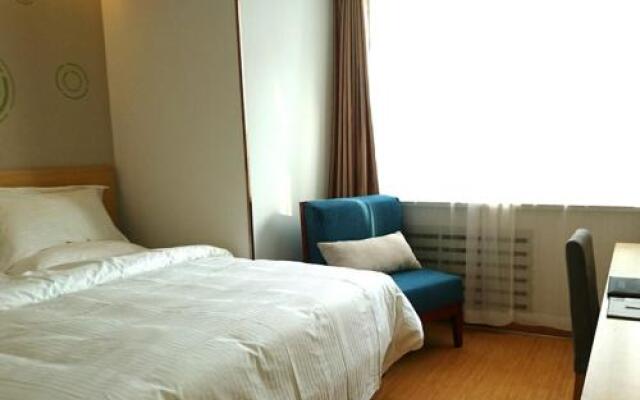 GreenTree Inn Shenyang Shenhe District Shenyang North Train Station Express Hotel