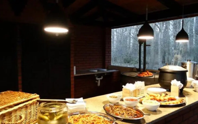 Leśny Dworek Ośrodek Przyjazny Rodzinom z Dziećmi