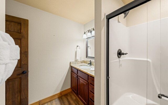 Splash Mansion - Four Bedroom Chalet