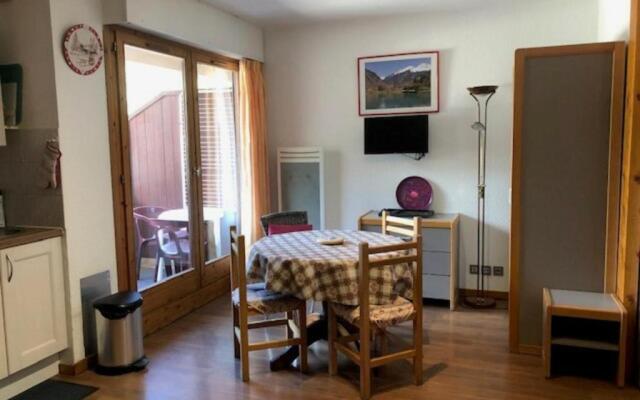 Studio Brides-les-Bains, 1 pièce, 4 personnes - FR-1-512-46