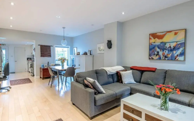 Beautiful, Modern & Spacious 2 Bedroom House