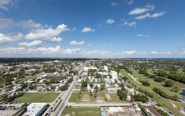 Luxury 2 BR Condos with Balcony