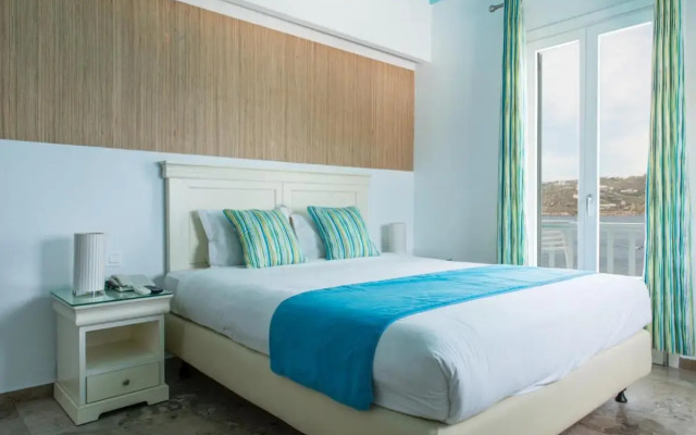Poseidon Hotel & Suites