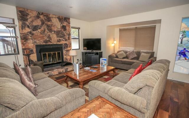 Summit X-ross Roads Condo