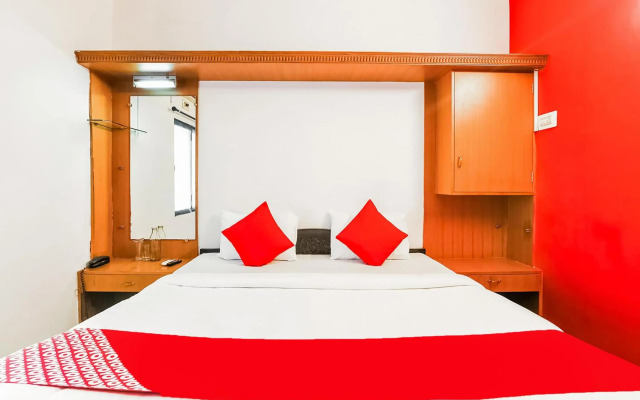 Flagship 74267 Hotel Maruthi Gandhi Park